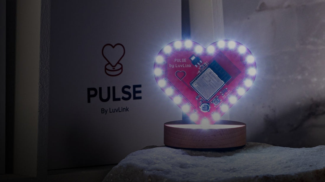 LuvLink Pulse Lamp Review: Is This the Most Expressive Way to Feel Close to Someone Far Away?
