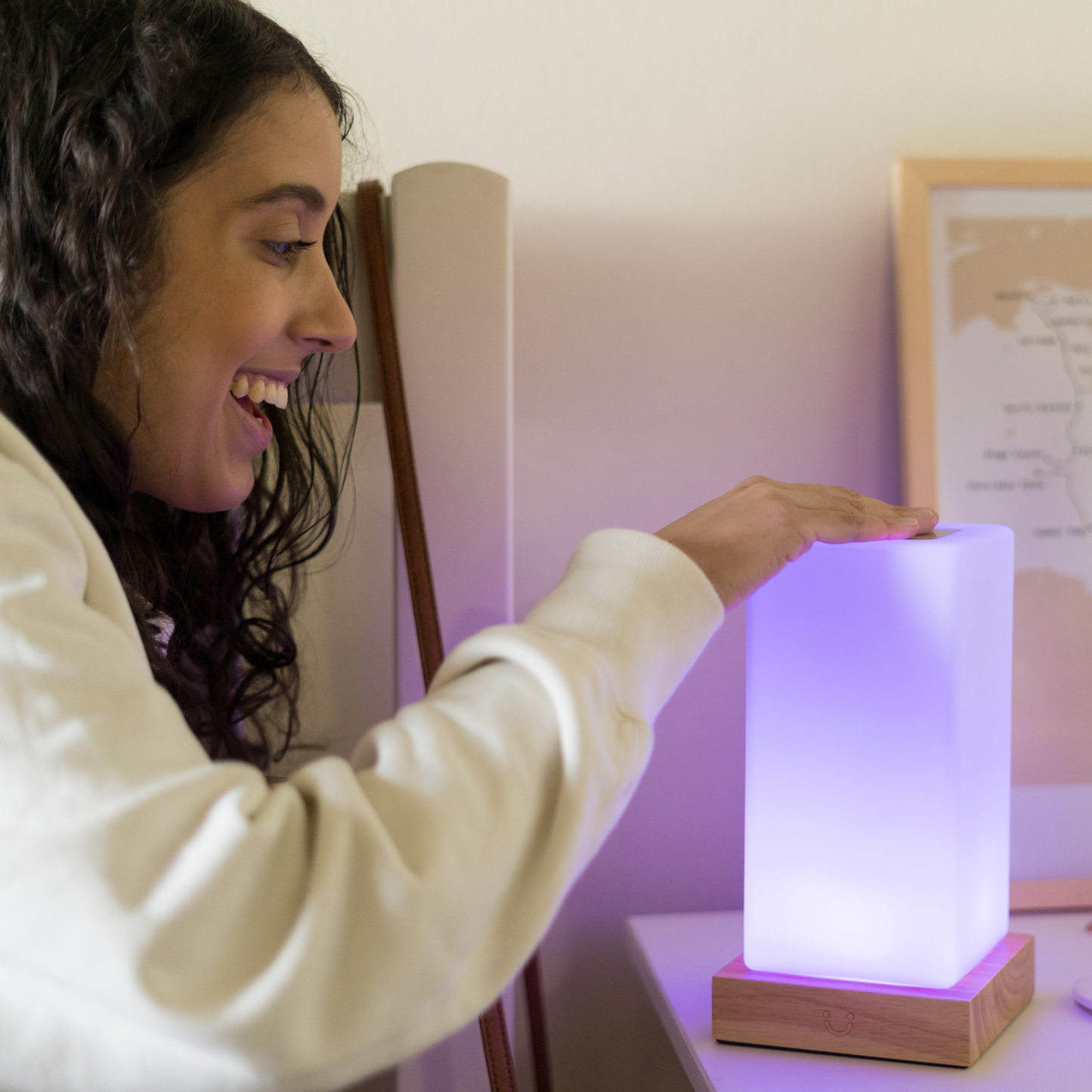 Modern Tower Lamp | LuvLink Canada